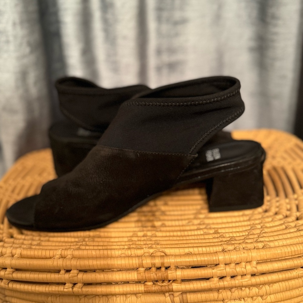EILEEN FISHER | Size 9.5 | Luca Tumbled Nubuck Sandal - Picture 10 of 11